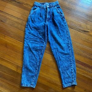 Acid Wash 80s Mom Jean Garage